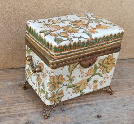 Caja porcelana. Ref 1492701. 13x9x13