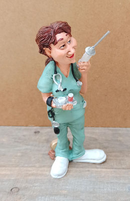 Enfermera con jeringuilla. Ref 785809.