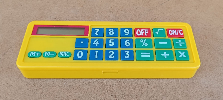 Plumier con calculadora. PL719. 19X7X2,5