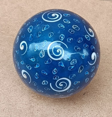 Bola decorativa resina. 10 cms