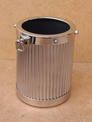 Bote metal. Ref 51017418. 9x8