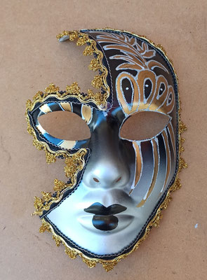 Máscara estilo veneciano. Ref 974239. 19x13x8