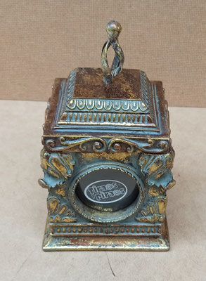 Caja resina con ventana para fotos. Ref 44147. 16x8x8