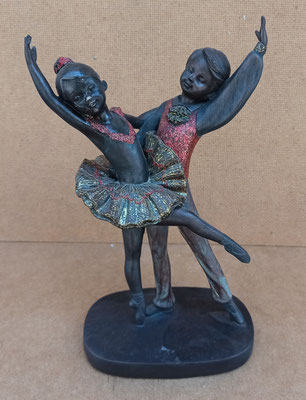 Pareja bailarines ballet resina. Ref 1/438. 23x12x8