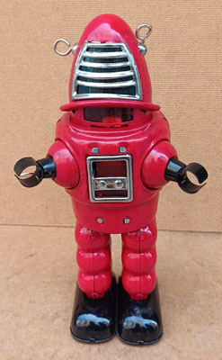 Robot Robby rojo. Ref MS430R. 22 cms. Emite chispas al andar