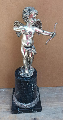 Ángel resina. 20x10x7 aprox