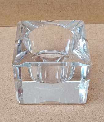Cenicero cristal. 5,5x7x7