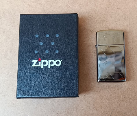 Mechero Zippo slim diagonal cromado. Ref 31237.