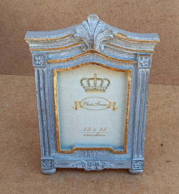 Portafotos mesa resina. Ref C27. 14,5x9,5