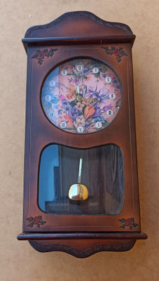 Reloj péndulo. Ref HF593. 50x23x10