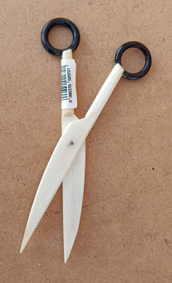 Tijera resina. Ref 372072. 17x6