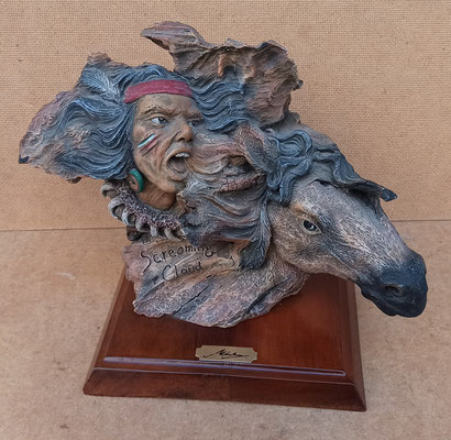Märka Gallery. Figura indio y caballo resina. Pintado a mano. 24x29x13