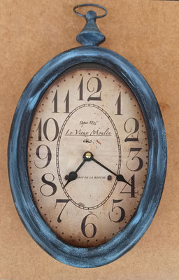 Reloj oval azul. Ref 59976. 20x40.