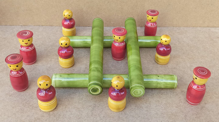 3 en raya madera. Ref TA006. 18,5x18,5x5