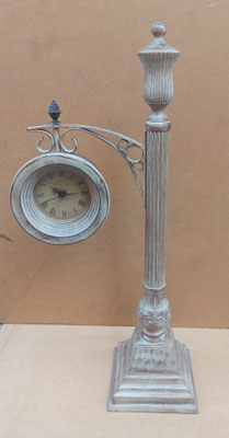 Reloj. Ref BN695. 57x25x14