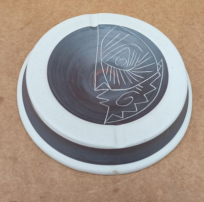 Cenicero cerámica gallega Regal. Ref CE01. 18x4 