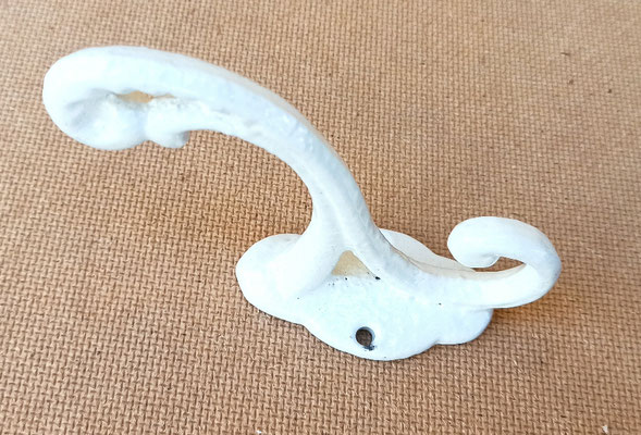 Perchero hierro. Ref AMZ. 13x4