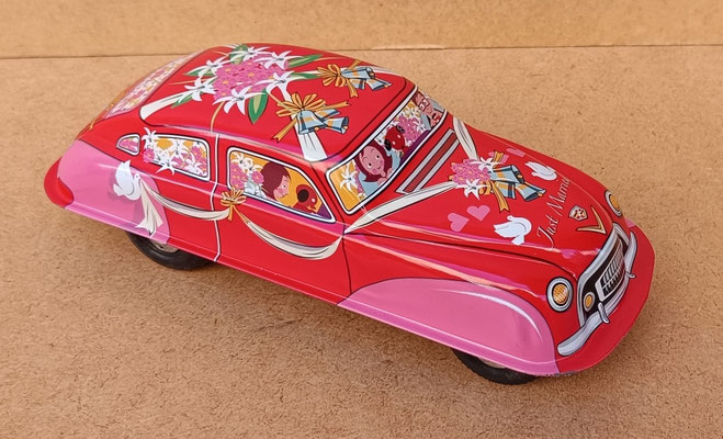 Coche nupcial. Ref 1094. 22 cms