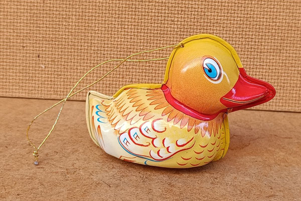 Patito hojalata colgar. Ref 1471. 6x8x4