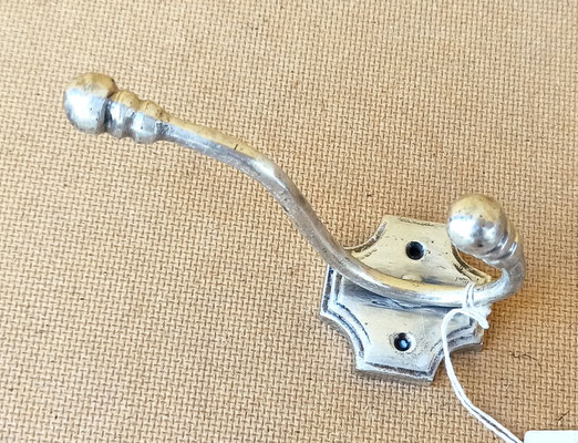 Perchero metal. Ref 6Z1228. 12,5x7x5