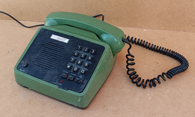 Teléfono manos libres Amper Telefónica años 70/80. Ref GALI. 10x20x22