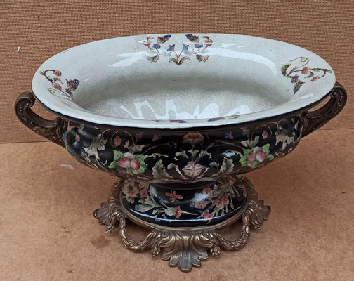 Copa porcelana y bronce. Ref HM5481. 30x17x17 