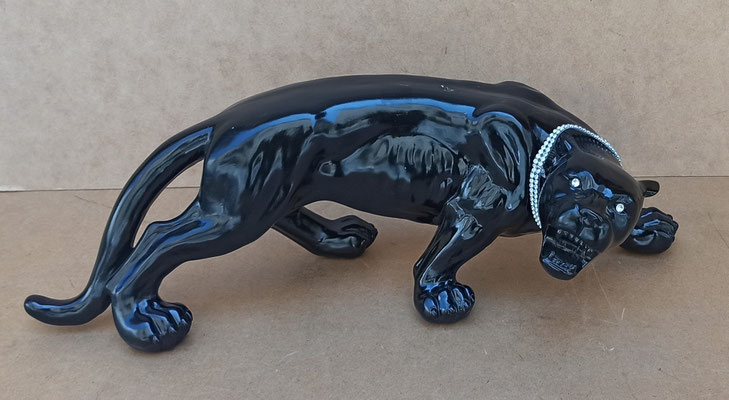 Pantera negra resina. Ref 1665153. 43x15x13