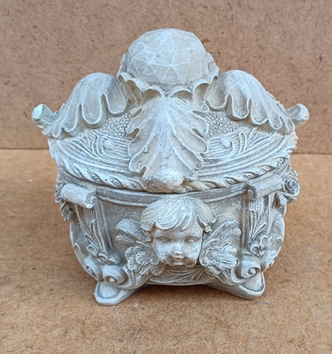 Caja resina. Ref 7943003. 12x8x9