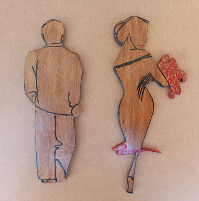 Siluetas Hombre/mujer madera. 24,5x8,5 y 27x11