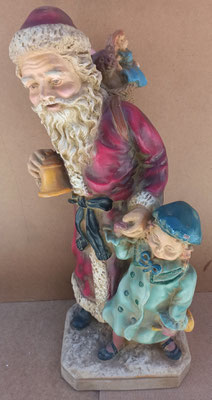 Santa Claus con niño resina. 60x30