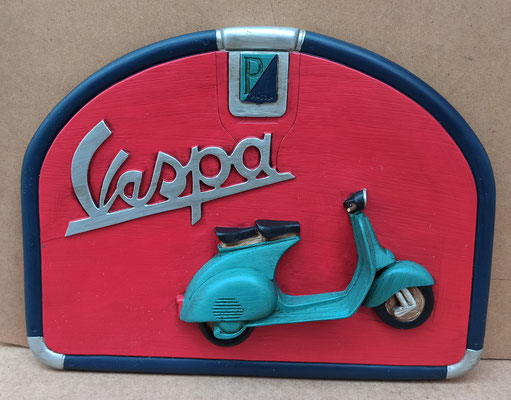 Cuadro cerámica en relieve Vespa. 40x30