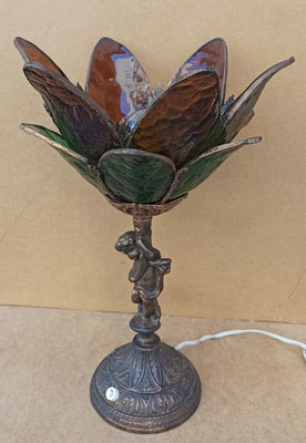Lámpara bronce. 41x28
