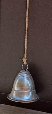 Campana metal. Ref 64751. 22x20+cuerda