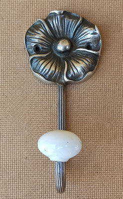 Perchero porcelana y metal. Ref 50005266. 16x7