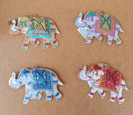 Colgante elefante metal. Ref 30363. 13x8
