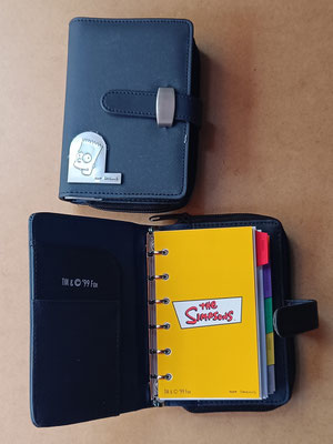 Agenda con monedero Los Simpsons. 14x11x2