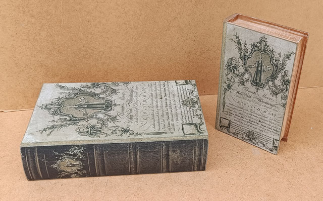 Caja libro Thomas Moore. Ref 23246. Grande 27x18x7. Pequeño 21x13x5