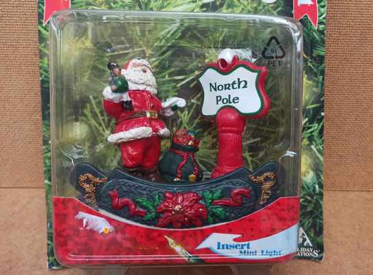 Adorno para árbol de navidad. Vale para insertar luces de árbol de bombilla pequeña. 