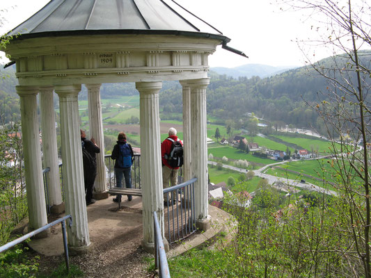 Aussichts-Pavillon über Streitberg
