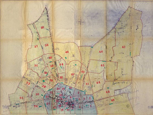 Découpage de la ville en sections de tailles différentes selon les taux d'occupation. Désignation des responsables de sections et établissement des consignes. 