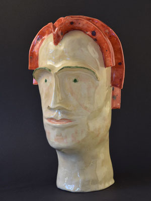 „Der Rothaarige“ Keramik aus weißem Ton bunt glasiert,  28cm hoch