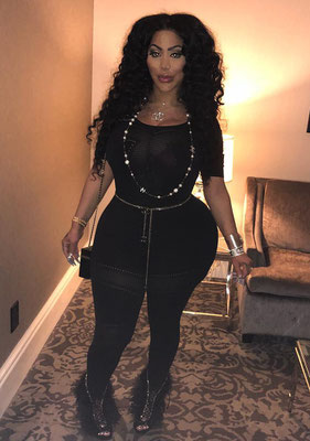 persian baddie - thick instagram bombshell babes