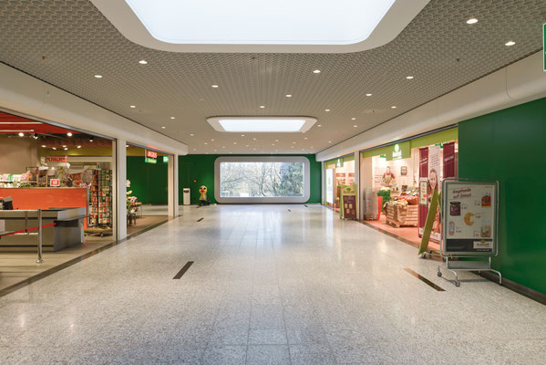 Einkaufszentrum Regensdorf, Architekt: Ramseier & Associates LTD. Zürich