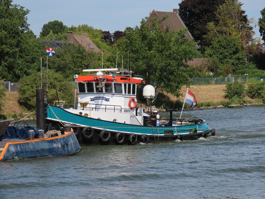 Duw- en sleepboot Waddenzee ENI  02003751