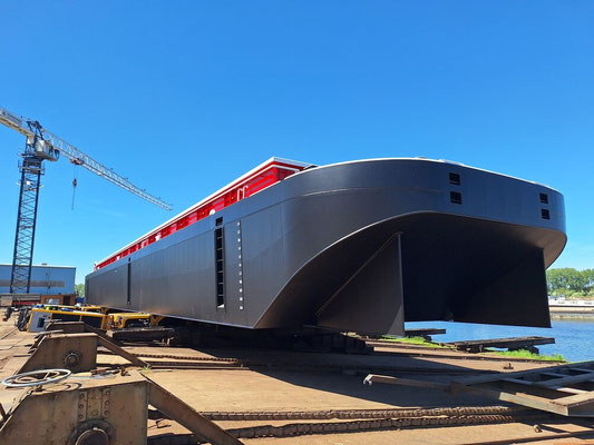 Scheepswerf Maasbracht nieuwe duwbak