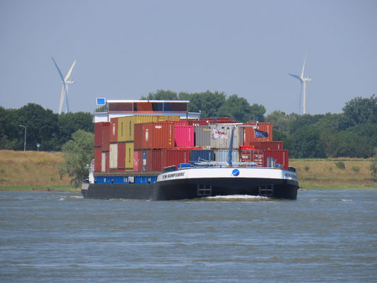 Motorcontainerschip  New Hampshire ENI 02330689 Lengte 135m  Breedte 14.20m  Diepgang 4.00  Tonnage 4858   