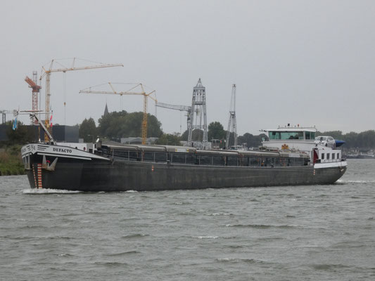Motorvrachtschip Defacto (ENI 02103727)