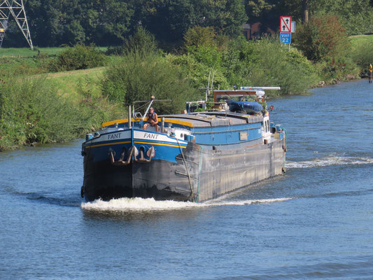 MotorSpits Fant (ENI 02004504) op het Julianakanaal