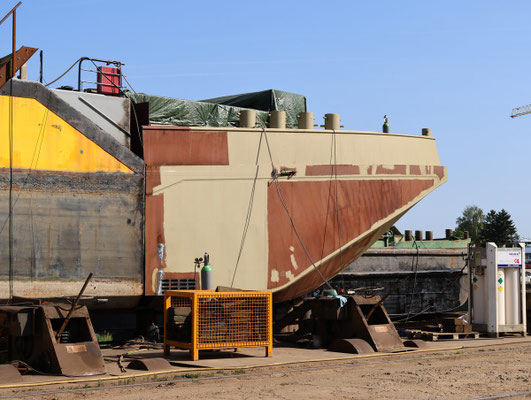 Nieuw voorschip tankduwbak Bumbastad fotos 2