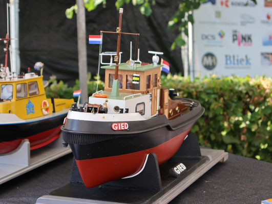 Modelbouw Groep Devel op Havendagen Maasbracht: Fotoserie Binnevaartspotter.nl Foto 18